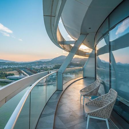 Sheraton Huzhou Taihu Lake Hot Spring Resort & Spa Exterior foto
